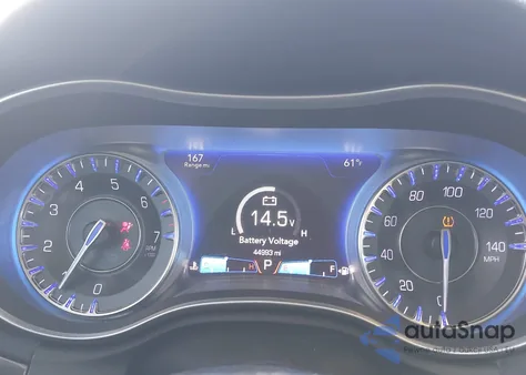 2015 Chrysler 300 Limited z USA, uszkodzony, nr VIN 2C3CCAAGXFH898878